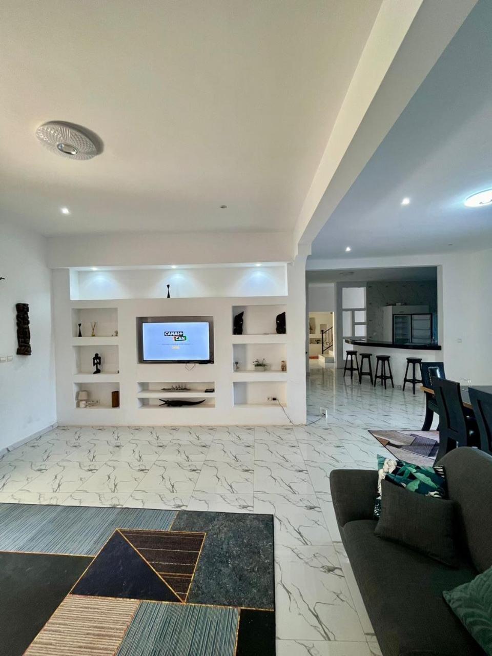 La Baraka, Extravagant Villa For 8 With Pool In Saly Gandigal Exterior photo
