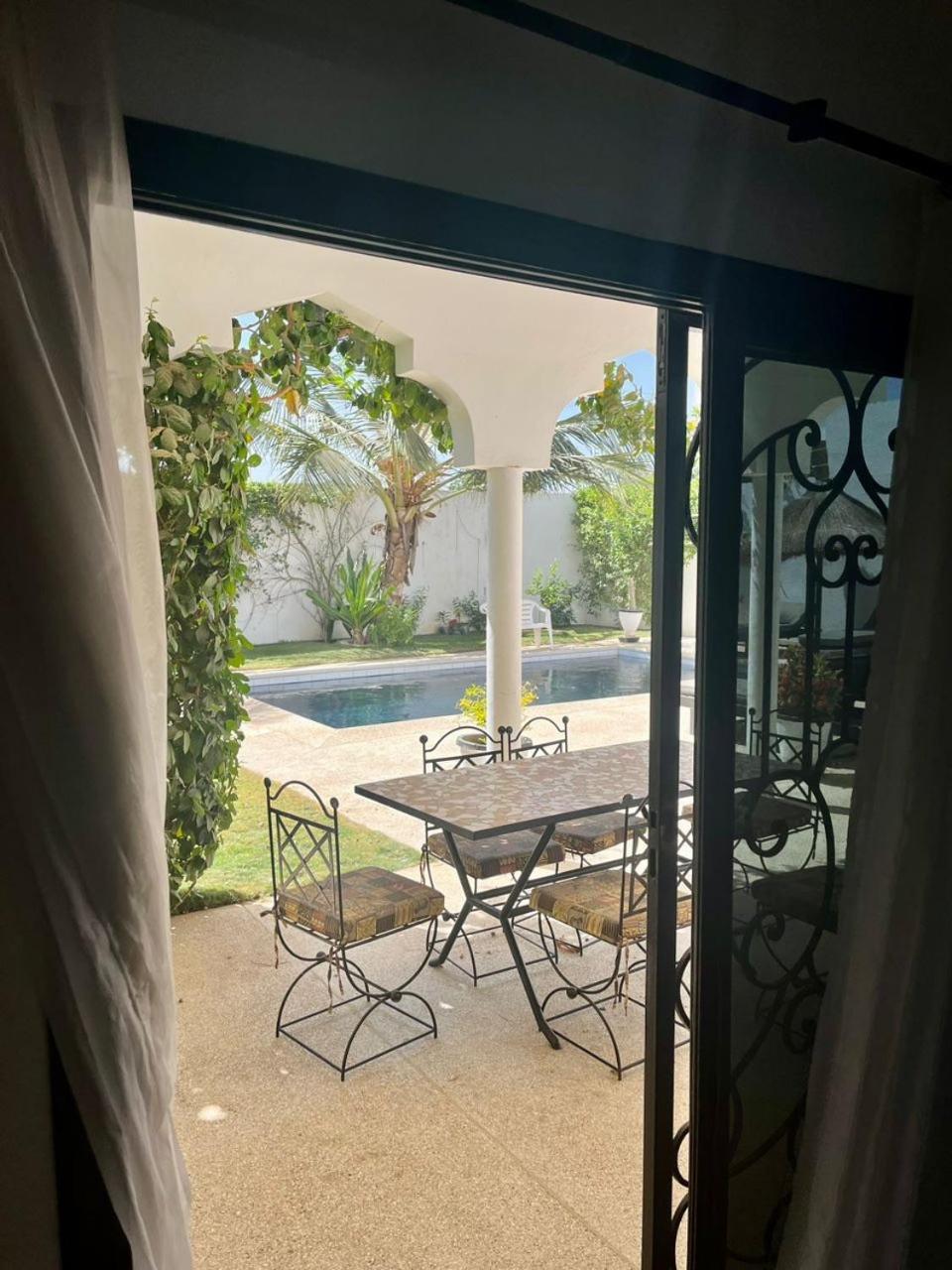 La Baraka, Extravagant Villa For 8 With Pool In Saly Gandigal Exterior photo